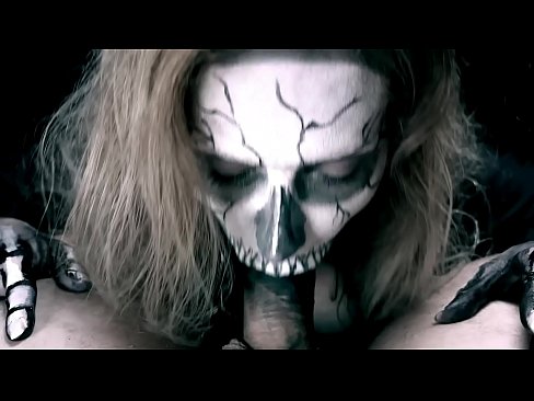 ❤️ Demon famke sûgje hoanne mei har swarte mûle en slikken cum. ❌ Harde porno op fy.javdoe.top